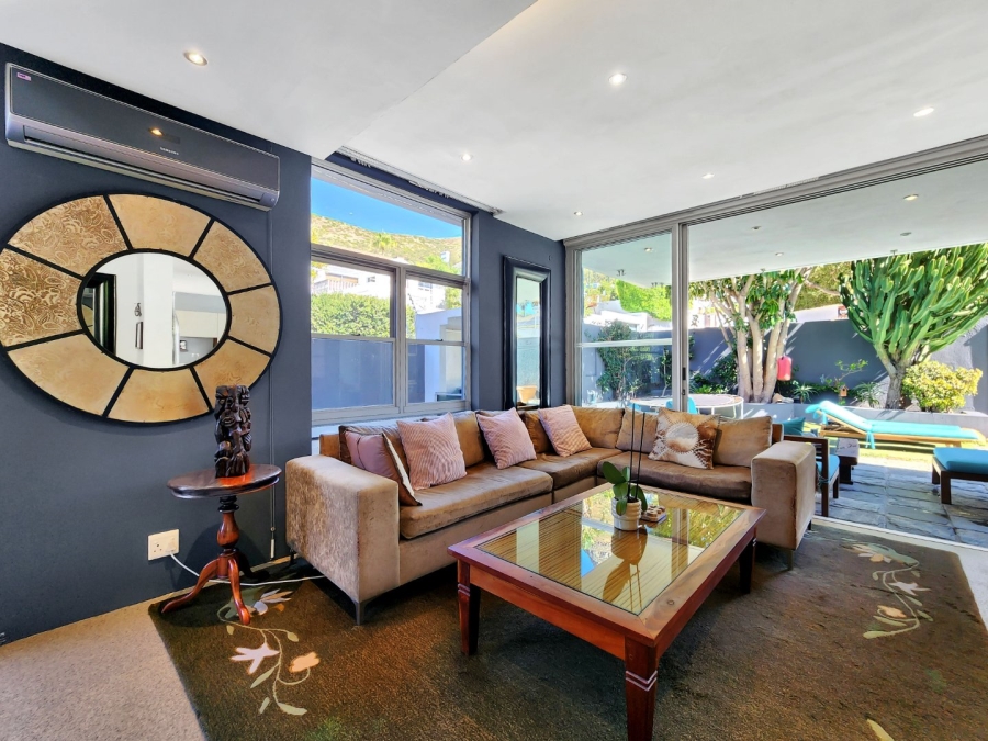 5 Bedroom Property for Sale in Fresnaye Western Cape